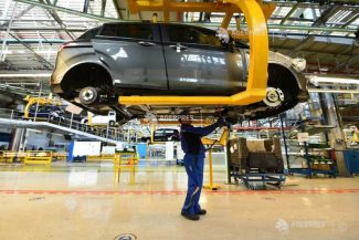 Producția industrială a scăzut în primele patru luni cu 2,2%