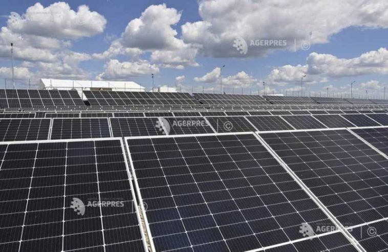 OMV Petrom investește 300 de milioane de euro într-un proiect de energie solară din Bulgaria