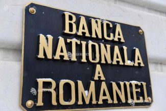 Contul curent al balanței de plăți a înregistrat un deficit în scădere la 7,98 miliarde euro, în primele patru luni