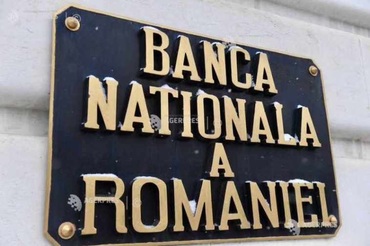 Contul curent al balanței de plăți a înregistrat un deficit în scădere la 7,98 miliarde euro, în primele patru luni