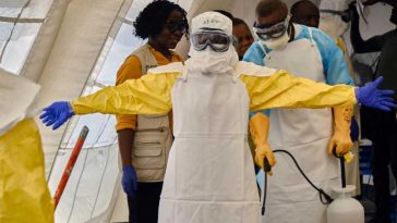 MSF își exprimă îngrijorarea față de ‘lacunele periculoase’ din reacția împotriva epidemiei de Ebola în RDC