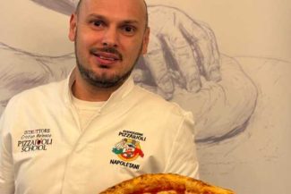 Bihor: Orădeanul Cristian Meleacă a câștigat Trofeul Caputo la ‘Pizza & Vino’, în Campionatul Mondial de la Napoli