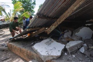 Cutremur cu magnitudinea 6,7 în centrul Indoneziei