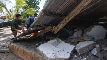Cutremur cu magnitudinea 6,7 în centrul Indoneziei