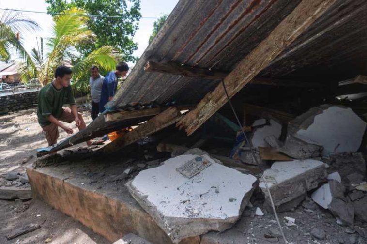 Cutremur cu magnitudinea 6,7 în centrul Indoneziei