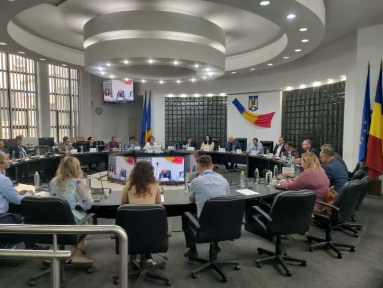 Tulcea: A început forumul ‘Provocări și oportunități în Delta Dunării: dezvoltarea economiei albastre’