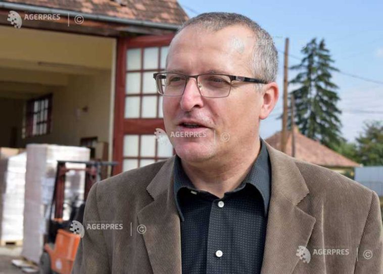 Péter György (Caritas): Noile reguli de relicențiere a serviciilor sociale afectează persoanele cu dizabilități