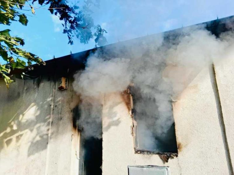 Giurgiu: Incendiu fără victime într-o gospodărie; Pompierii au reușit lichidarea acestuia