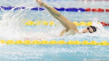 Înot: Americanca Kate Douglas, nou record mondial la 50 m liber