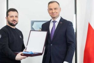 #Ucraina: Zelenski a returnat Poloniei decorația retrasă de Nawrocki