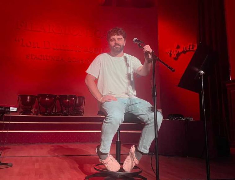 Vâlcea: Miguel Gane, poet de succes în spațiul hispanic, a susținut la Filarmonică primul spectacol din România