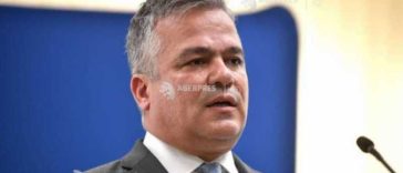UPDATE Premierul desemnat Adrian Veștea a depus la Parlament lista Cabinetului și programul de guvernare