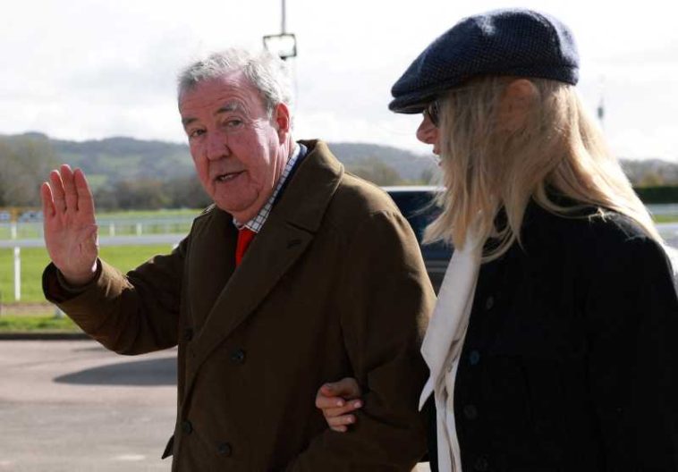Prezentatorul TV Jeremy Clarkson, diagnosticat cu cancer de prostată, anunță că boala sa a intrat în remisiune
