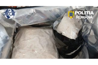 IGPR: Polițiștii au mai găsit un colet cu droguri, de 4 kg, trimis din Olanda