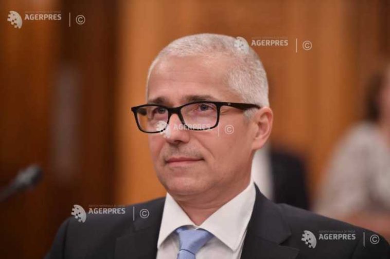 Parlament – audieri miniștri/ Marinescu: Este foarte important să păstrăm justiția independentă politic