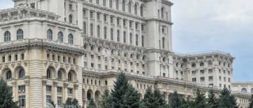 Funcționarii din Senat și Camera Deputaților, în grevă japoneză pe parcursul procedurilor de învestire a Guvernului