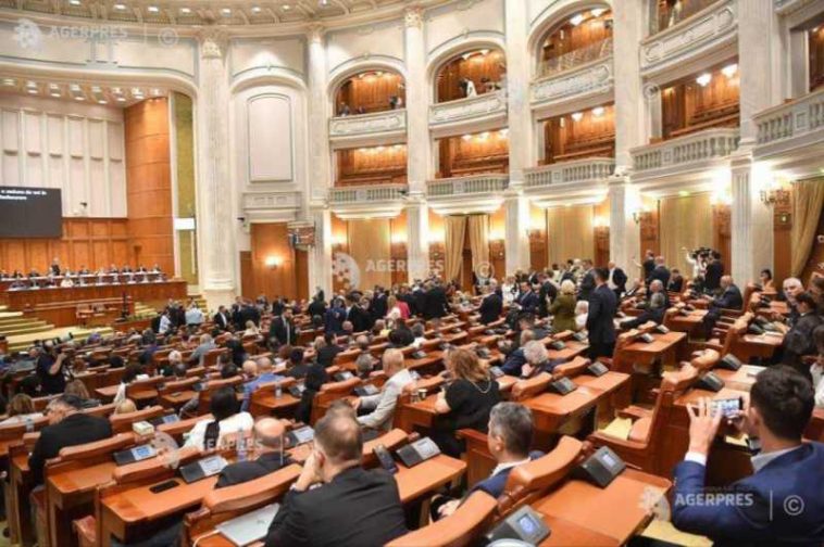 Parlament – învestire Guvern/ A început votul