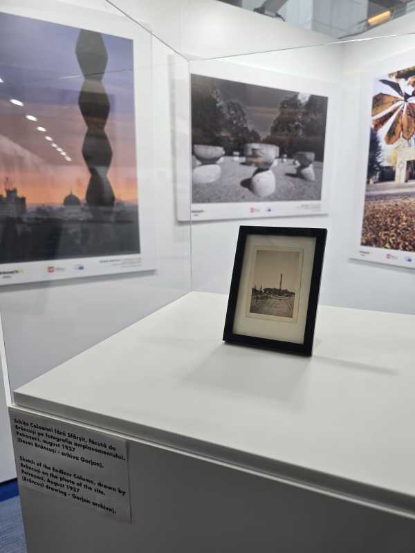 AnulBrâncuși/Gorj: Schița originală a Coloanei fără Sfârșit, realizată de Constantin Brâncuși, expusă la Parlamentul European