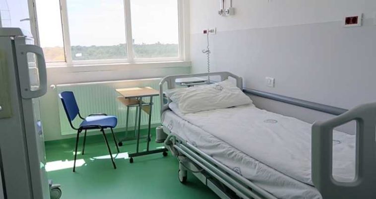 Buzău: Rezervă amenajată la Spitalul Județean pentru un elev internat care a susținut Evaluarea Națională la Matematică
