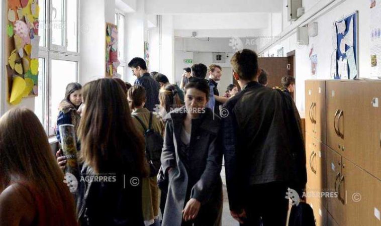 Profesor de Matematică: Nu va mai ploua cu note de 10 la Evaluarea Națională