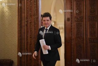 Nicușor Dan sesizează CCR în legătură cu legea privind protejarea intereselor naționale în activitatea economică