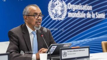 OMS anunță că Ebola rămâne un risc redus la nivel global, deși numărul de cazuri crește în Africa