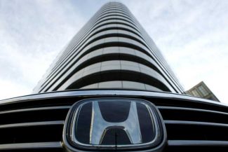 Honda și Nissan vor să folosească componente comune standardizate pentru a reduce costurile (Kyodo)