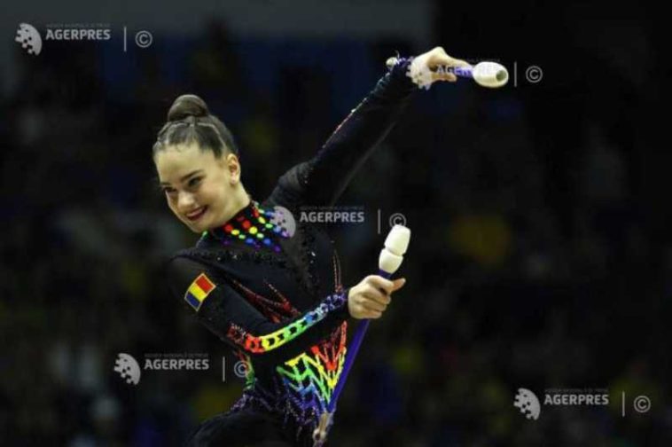 Gimnastică ritmică: Amalia Lică, pe 10 la individual compus în Cupa Mondială de la Cluj-Napoca, la jumătatea calificărilor