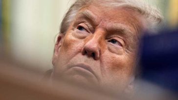 Trump acuză Iranul că încalcă acordul de încetare a focului și amenință că SUA își vor intensifica atacurile