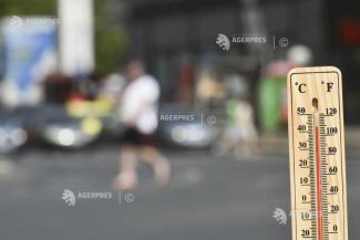 Cod roșu de caniculă în 16 județe, până luni dimineața; Cod portocaliu în 21 de județe și București