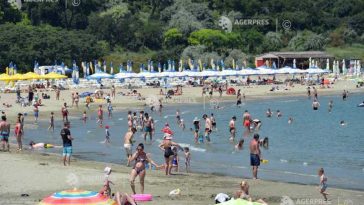 Litoralul românesc înregistrează aproximativ 90.000 de turiști în acest weekend, cel mai ridicat grad de ocupare (asociație)