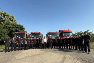 Pompierii români merg în Franța, pregătiți pentru intervenții la incendii de vegetație și pădure