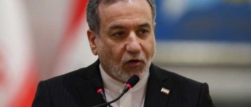 Șeful diplomației iraniene spune că doar Teheranul va face posibilă reluarea traficului prin strâmtoarea Ormuz
