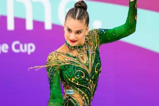 UPDATE Gimnastică ritmică: Amalia Lică, medaliată cu bronz la minge, la Cupa Mondială de la Cluj-Napoca, la jumătatea calificărilor