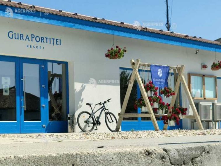 REPORTAJ/Tulcea: Prima lună plină a verii, la Gura Portiței (GALERIE FOTO)