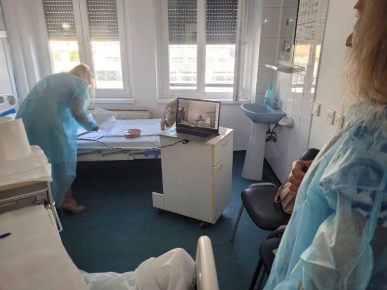 Gorj: Un elev a susținut proba la Limba română din salonul de spital, după o operație de apendicită