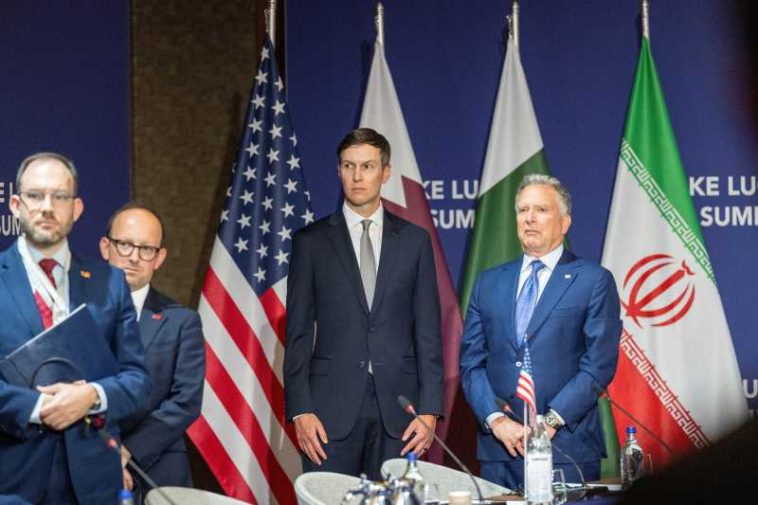 Trump îi trimite pe Witkoff și Kushner în Qatar pentru a continua negocierile cu Iranul