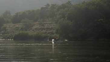 Brașov: A fost găsit corpul persoanei înecate în zona barajului Viștea
