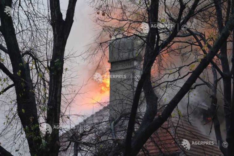 UNSAR: Peste 1.180 de locuințe afectate de incendii au fost despăgubite în 2025; dauna medie a fost de 10.500 de euro