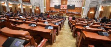 Cameră/ A fost aprobată majorarea duratei măsurilor educative neprivative de libertate pentru minorii condamnați penal