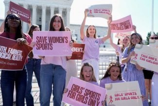 Curtea Supremă a SUA validează excluderea sportivelor transgender din competițiile feminine