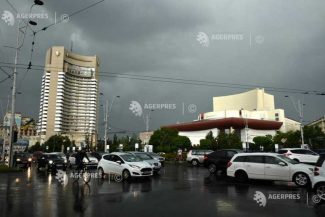 UPDATE Cod portocaliu de vijelie puternică în București, până la 21:15
