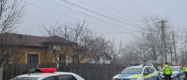 Anchetă într-o comună din Argeş, unde a fost găsit trupul unei femei / Cadavrul pare a fi fost mutat după ce femeia a murit