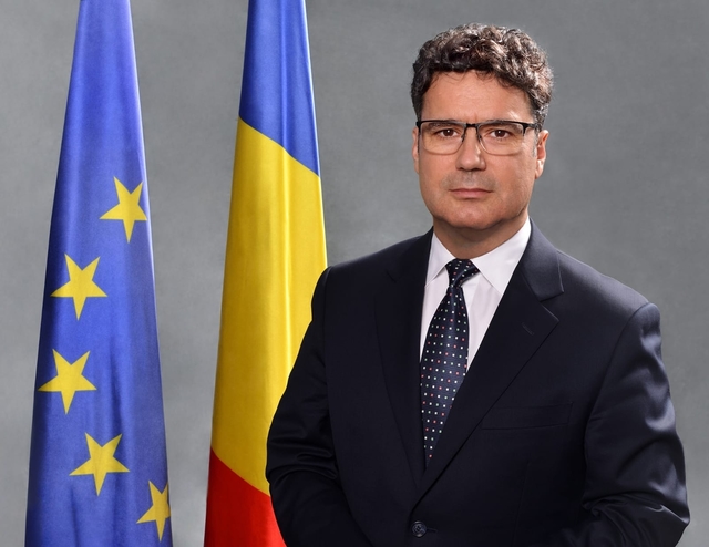 Rectorul SNSPA: Nu cred că un Guvern Veştea poate aduce liniştea şi echilibrul politic de care România are nevoie / Ar trebui să îşi depună mandatul / România are nevoie de o soluţie politică inteligentă, nu de o victorie de etapă a unei tabere