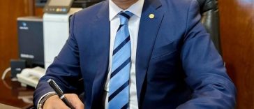 ADRIAN VEŞTEA, DESEMNAT PREMIER – Adrian Veştea: Le-am spus-o colegilor mei că, indiferent de decizia pe care o vor lua, eu rămân un liberal, fiindcă sunt un liberal vechi şi nu m-am gândit niciodată că voi pleca din PNL. Dacă vor avea o altă opţiune, est