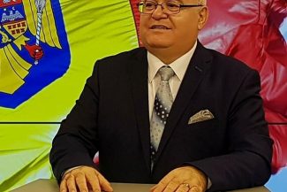 Noi percheziţii în dosarul în care medicul psiholog Ion Duvac este acuzat că-şi hărţuieşte pacientele – Acesta este dus la audieri