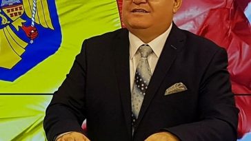 Noi percheziţii în dosarul în care medicul psiholog Ion Duvac este acuzat că-şi hărţuieşte pacientele – Acesta este dus la audieri