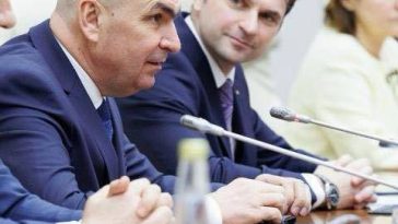 Burduja, despre modificările la Statutul PNL, ce vor fi votate la Congresul de duminică: Nu există o listă finală de propuneri, o vom avea mâine / Aş vrea să văd că rezultă o conducere a Partidului Naţional Liberal coerentă