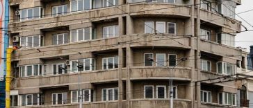 Bucureştenii vor putea plăti în rate, fără dobândă, sumele neeligibile din consolidarea clădirilor cu risc seismic