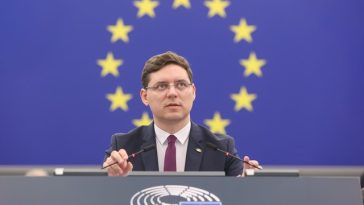 Victor Negrescu: Suntem oameni serioşi, avem deja programul de guvernare al viitorului prim-ministru pe care ni-l dorim a fi Sorin Grindeanu. PSD nu va accepta niciodată politica de austeritate a dreptei şi măsurile lor abuzive împotriva oamenilor